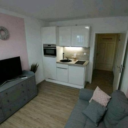 Haus Kleeblatt Klein Apartment Боркум Екстериор снимка